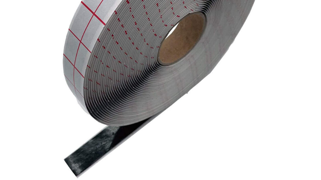 Butyl-Klebemasse-Rolle, Seitenansicht mit abgezogenem Bandanfang