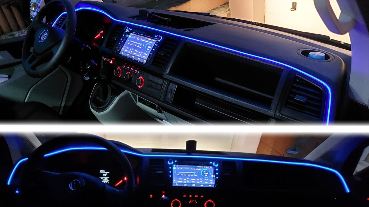 Ambientebeleuchtung am Armaturenbrett eines VW T6, Vergleich zweier Lichtfarben