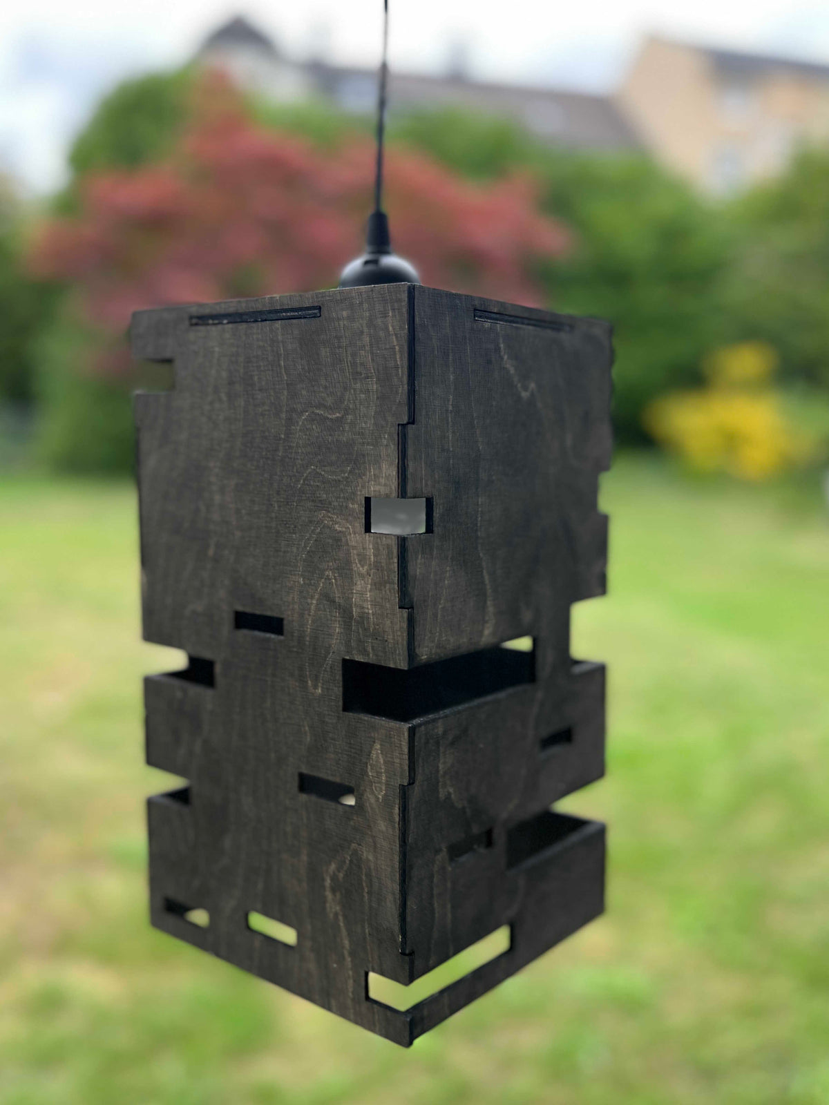 Holz-Lampenschirm ›Turmlicht‹ für E27 – lasergeschnittener Bausatz, personalisierbar