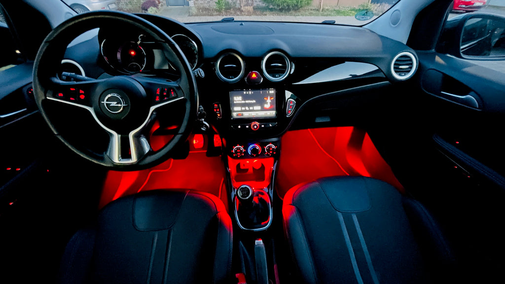 Fußraumbeleuchtung Ultra hell rot, Blick in den Innenraum